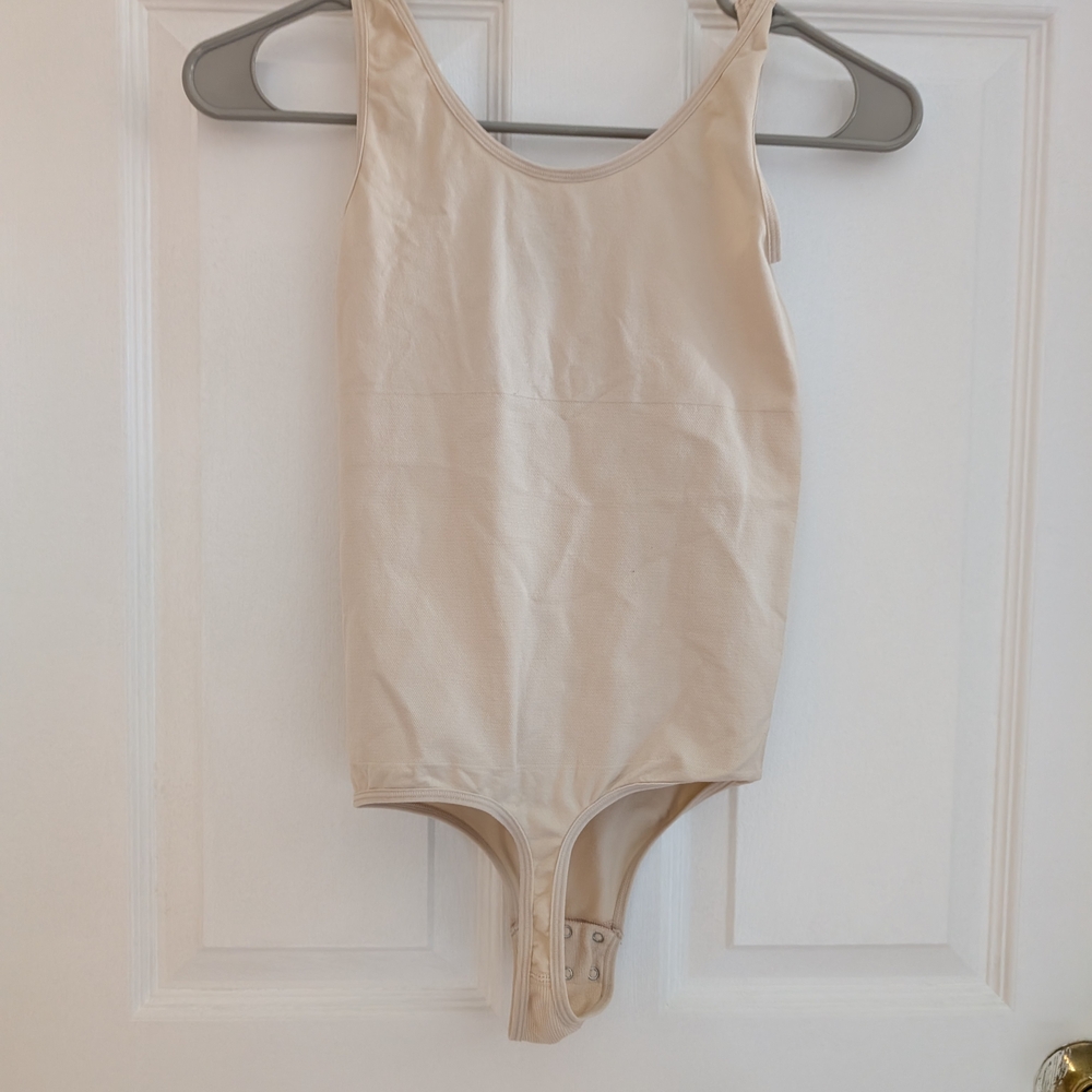 Yummie Seamless Scoop Neck Shapewear Bodysuit — Cream - Picture 4 of 5